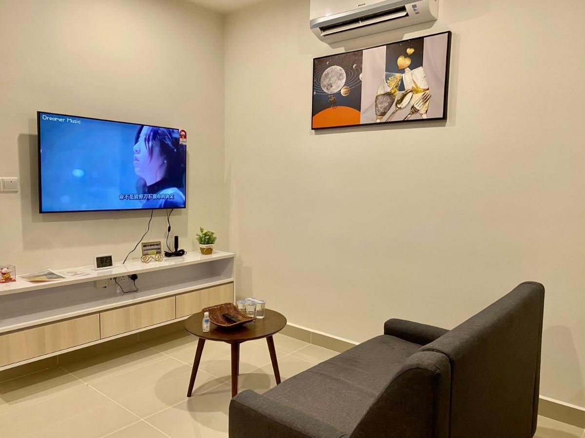Kota Kinabalu City The Shore - Lucky 7 Homestay Exteriör bild