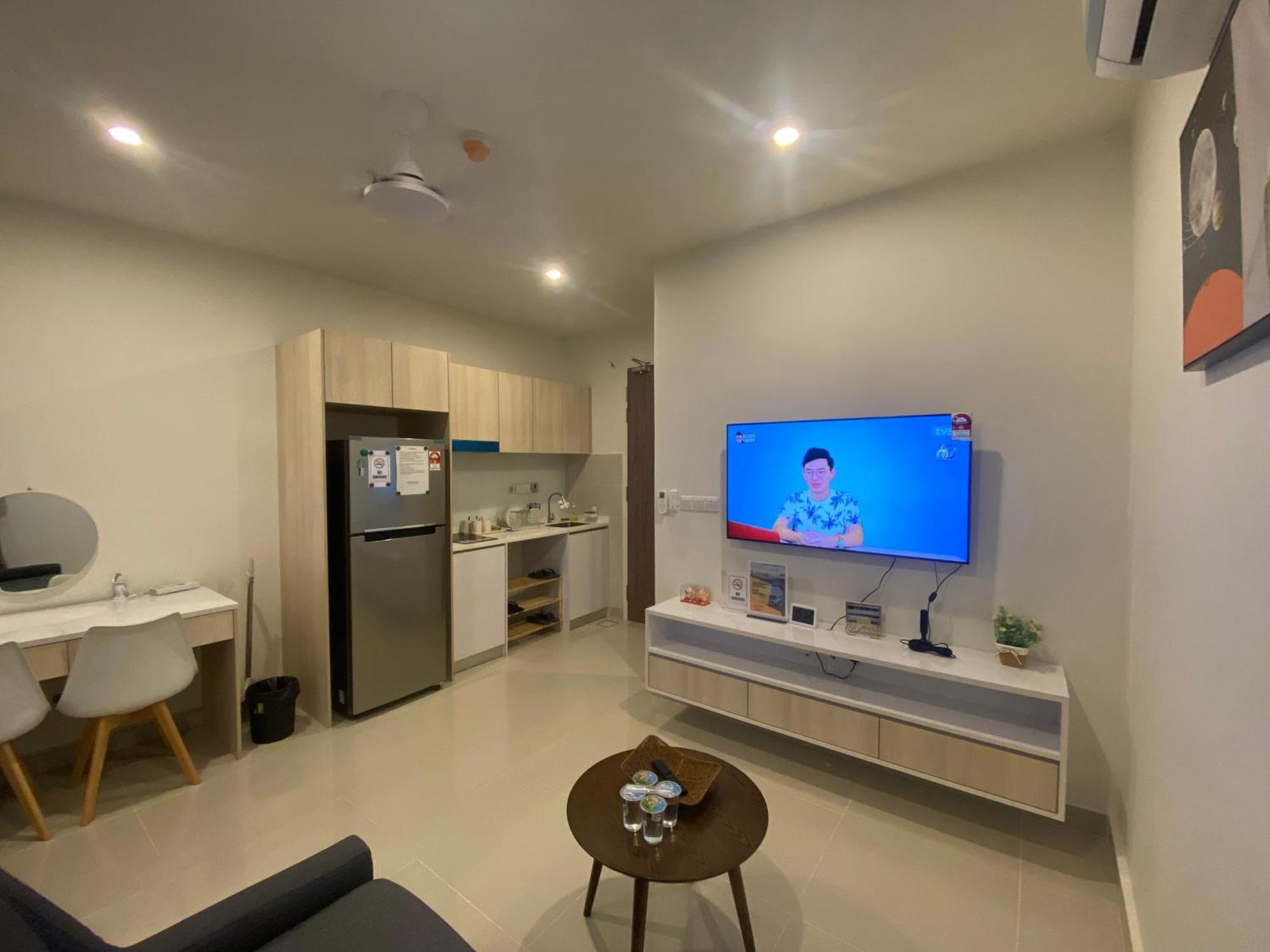 Kota Kinabalu City The Shore - Lucky 7 Homestay Exteriör bild